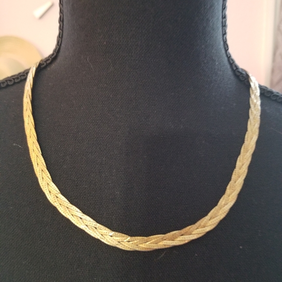 COPY - Gold chain - Picture 2 of 2